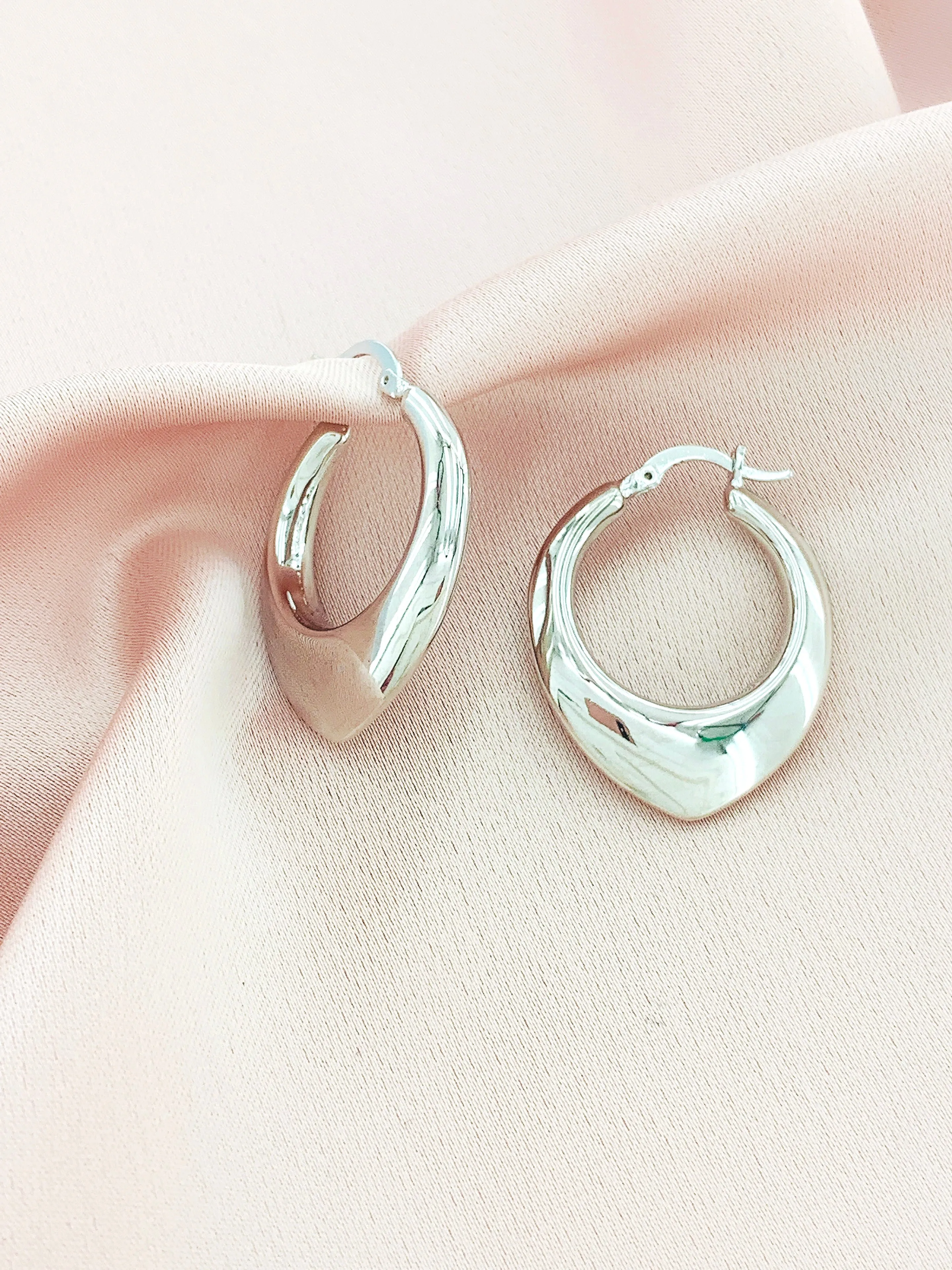 Women's Fashion Hollow Hoop Earring