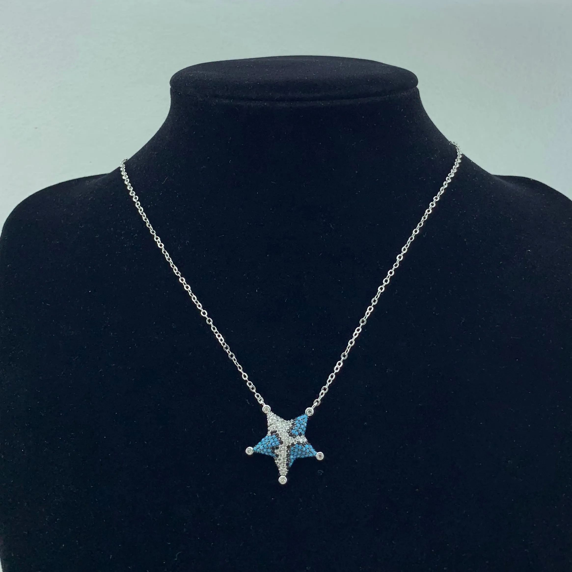 Women's Fashion Star Pendant Necklace